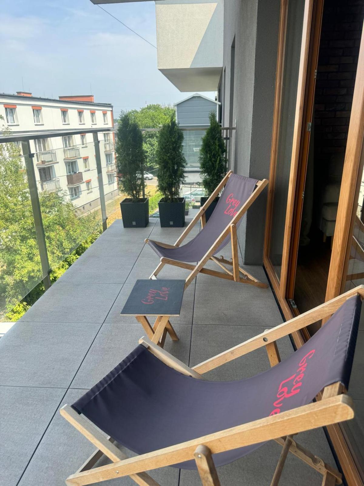 Apartament Grey Love W Czeladzi, Fv, 8Km Do Katowic Luaran gambar
